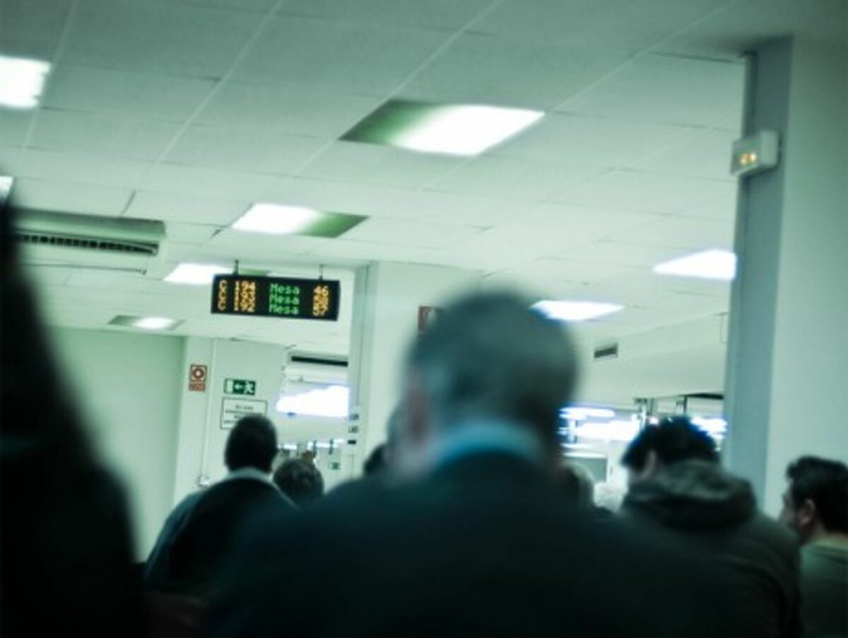 Waiting for hours in hospitals is now the least of Spain's immigrants' worries