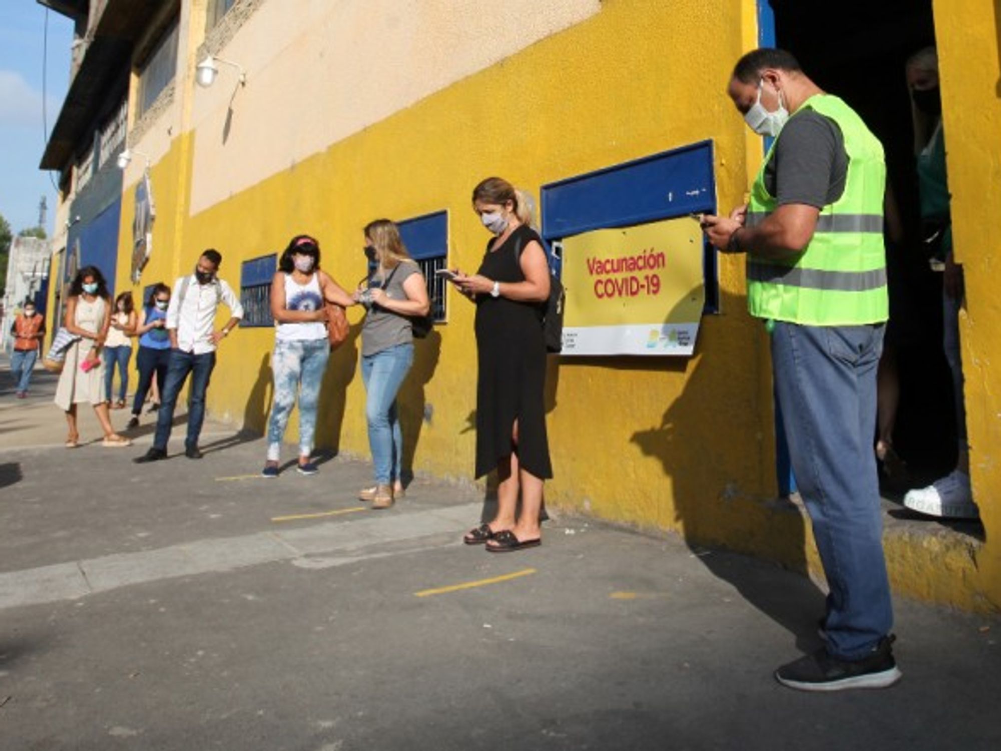 Waiting to get the vaccine in Buenos Aires, Argentina