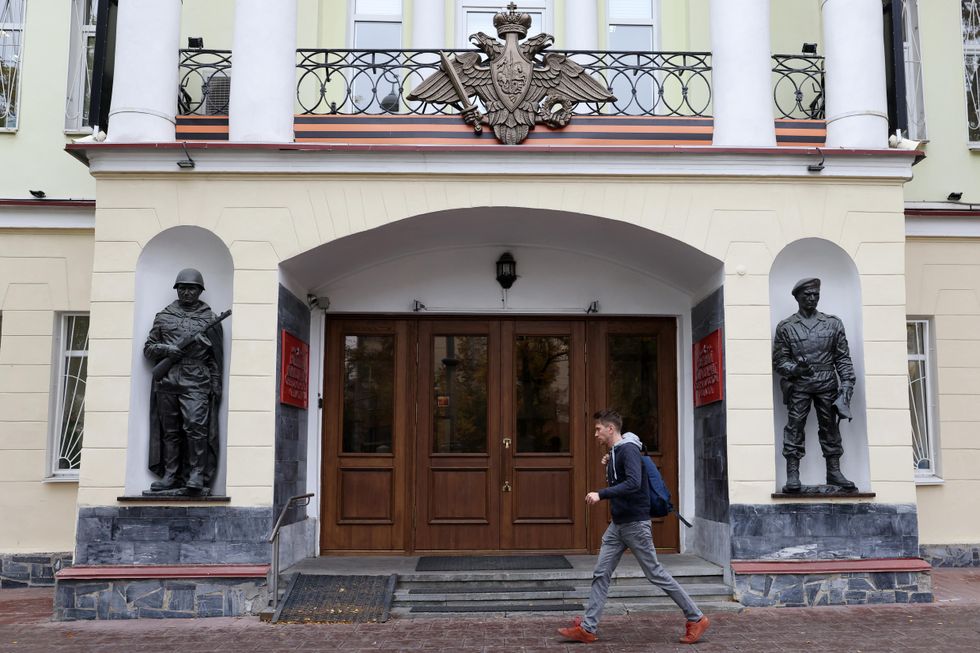 Walking past the Sverdlovsk Region Military Commissariat.