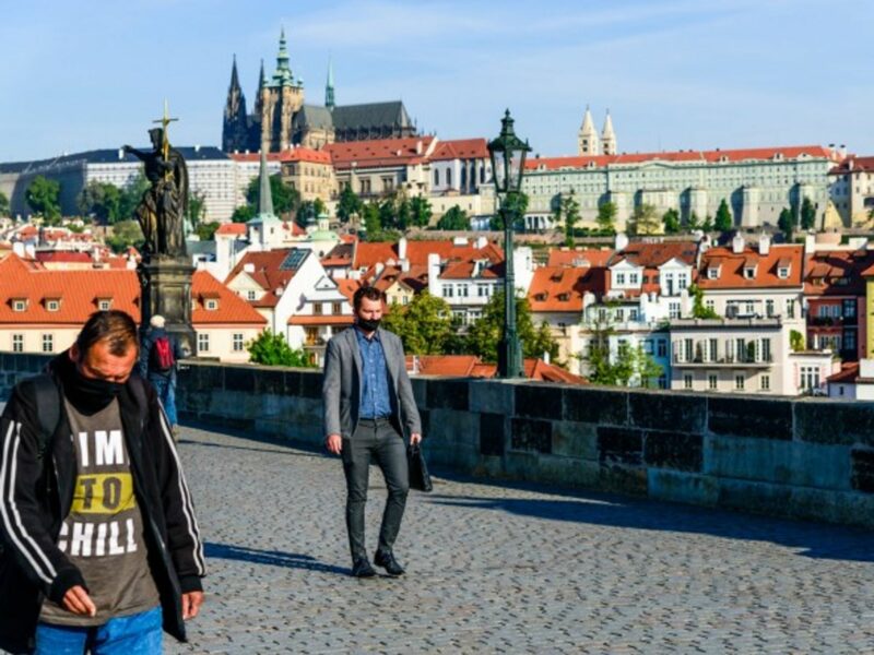 Wearing face masks in Prague