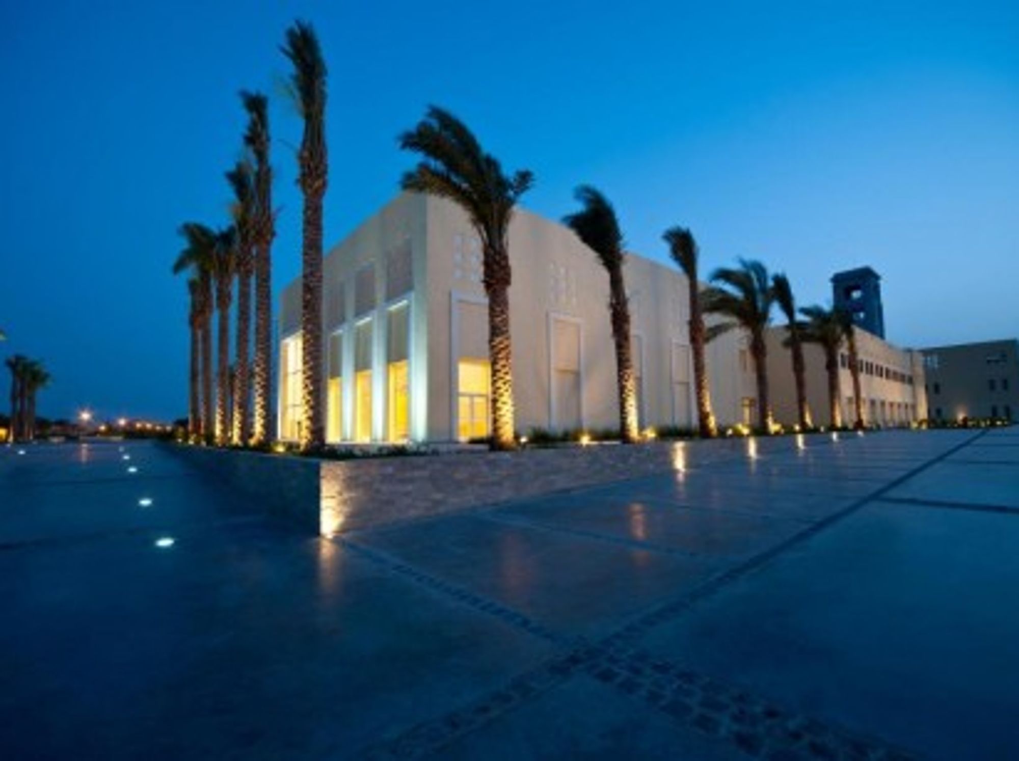 Welcome to El Gouna, enjoy your studies