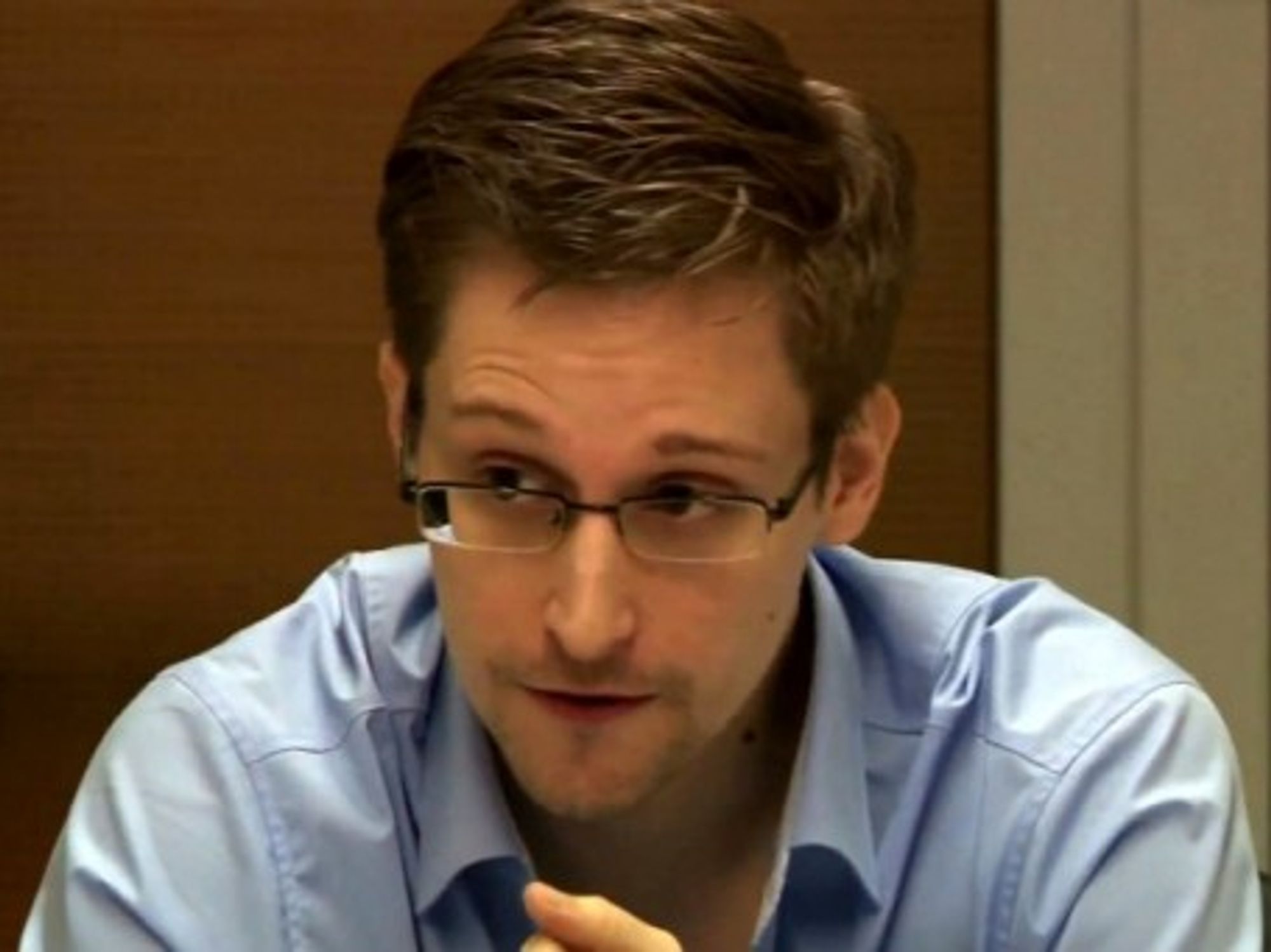 Whistleblower Edward Snowden comments on Pulitzer Prize