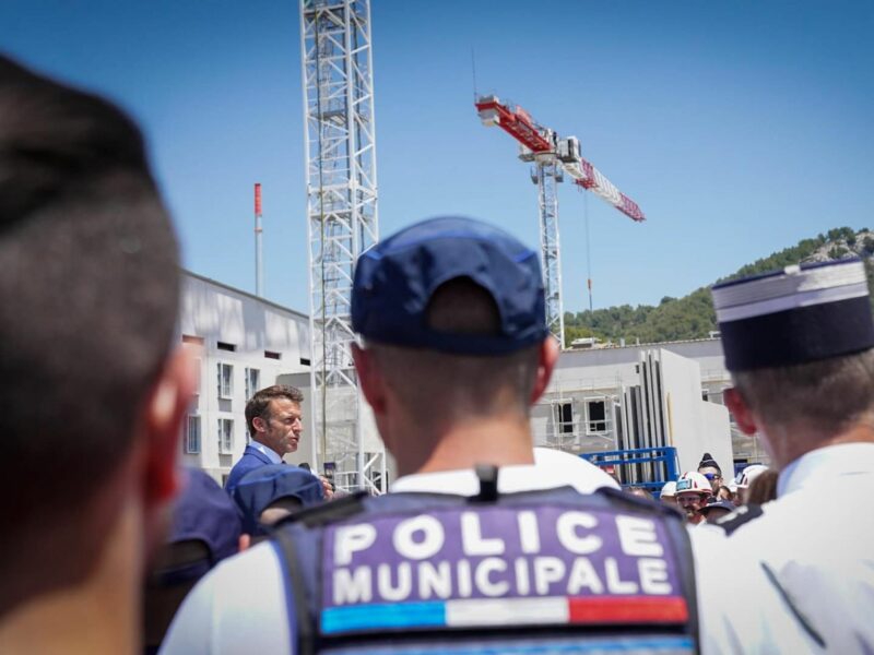 Wide shot of Emmanuel Macron