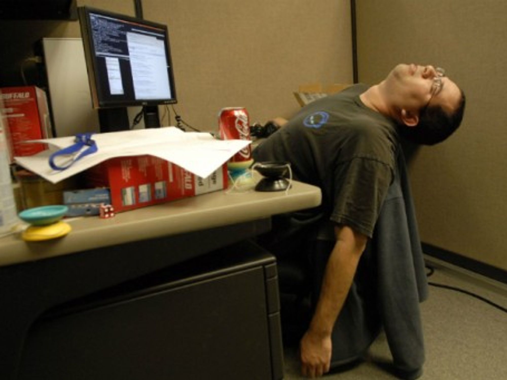 Working in an office could be monotone â€” Star5112