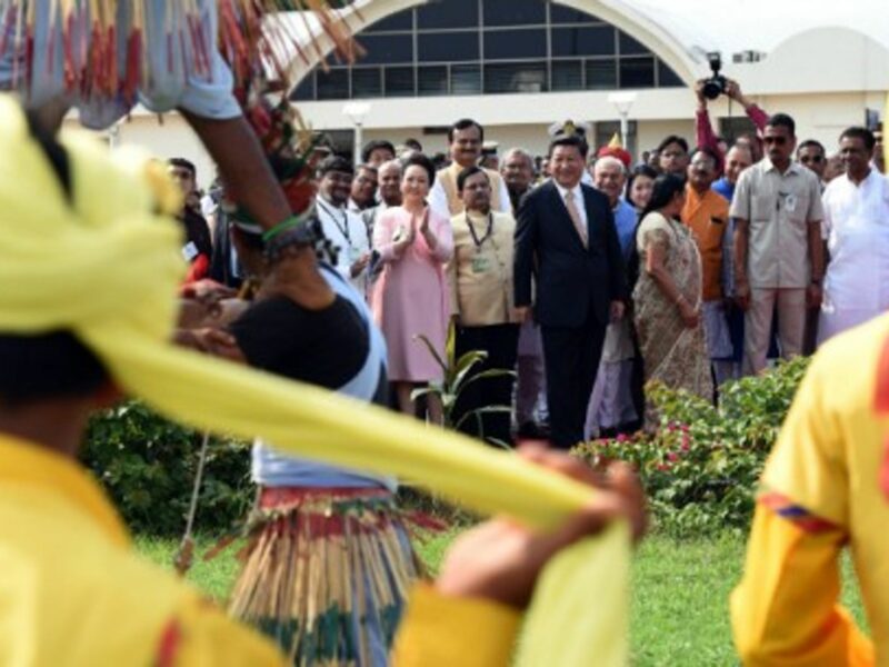 Xi Jinping and his wife visit Ahmedabad, India, on September 17, 2014.
