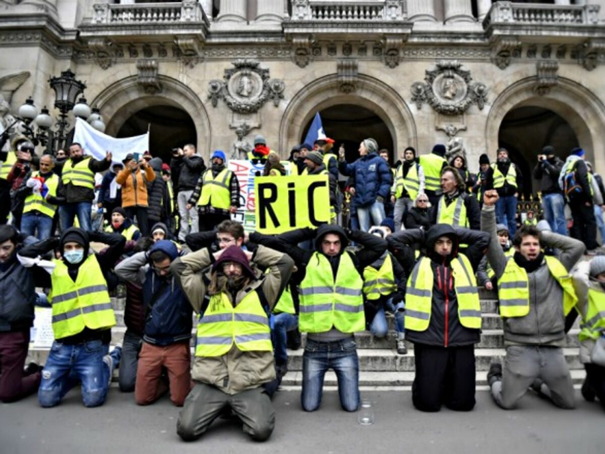 Yellow vests protest in front of Paris' Opera on Dec. 15