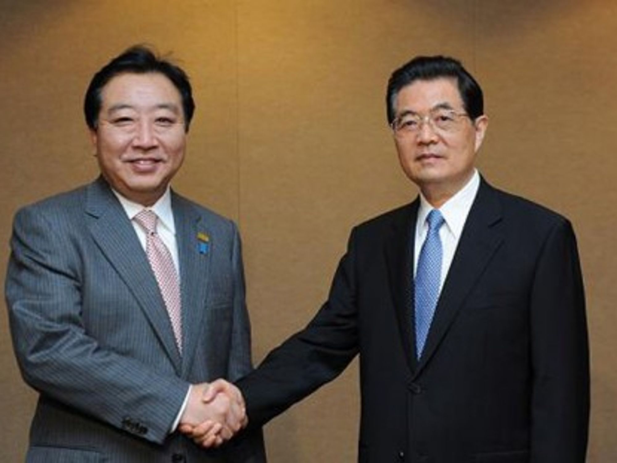 Yoshihiko Noda and Hu Jintao during the APEC meeting.