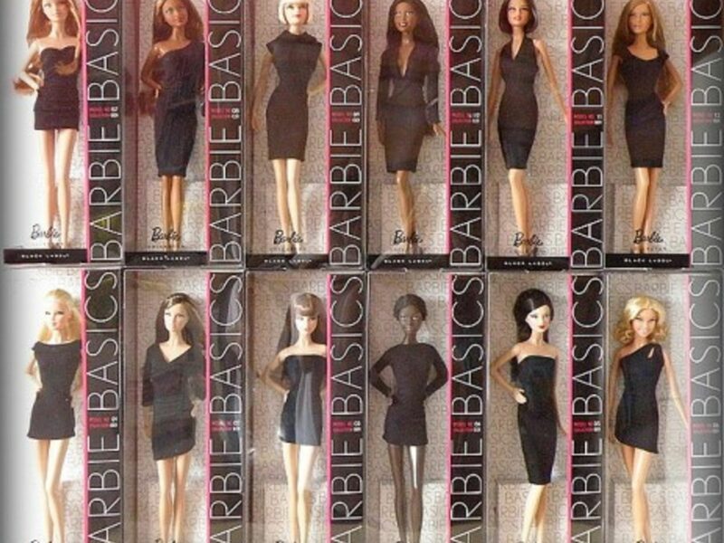 Young children are exposed everyday to ultra thin models (vikk007)