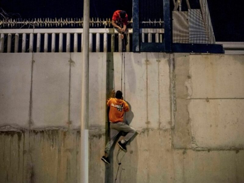 Youth attempt to enter Spanish territory through the North African enclave of Ceuta May 21