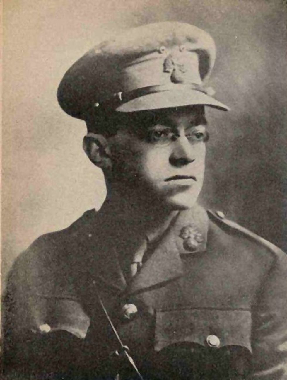 Zee Jabotinsky in military uniform.