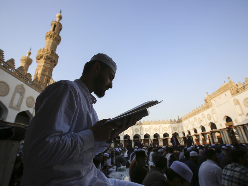 March 13, 2024, Cairo, Egypt: The mosque is organizing a collective Iftar for the second year for foreign students, providing 4,000 meals per day, which totals 120,000 meals per month, as part of the humanitarian, religious, and patriotic role that Al-Azhar plays in serving and caring for its expatriate children, who are guests of Egypt, in Cairo, Egypt, on March 13, 2024. (Credit Image: © Mahmoud Elkhwas/NurPhoto via ZUMA Press)