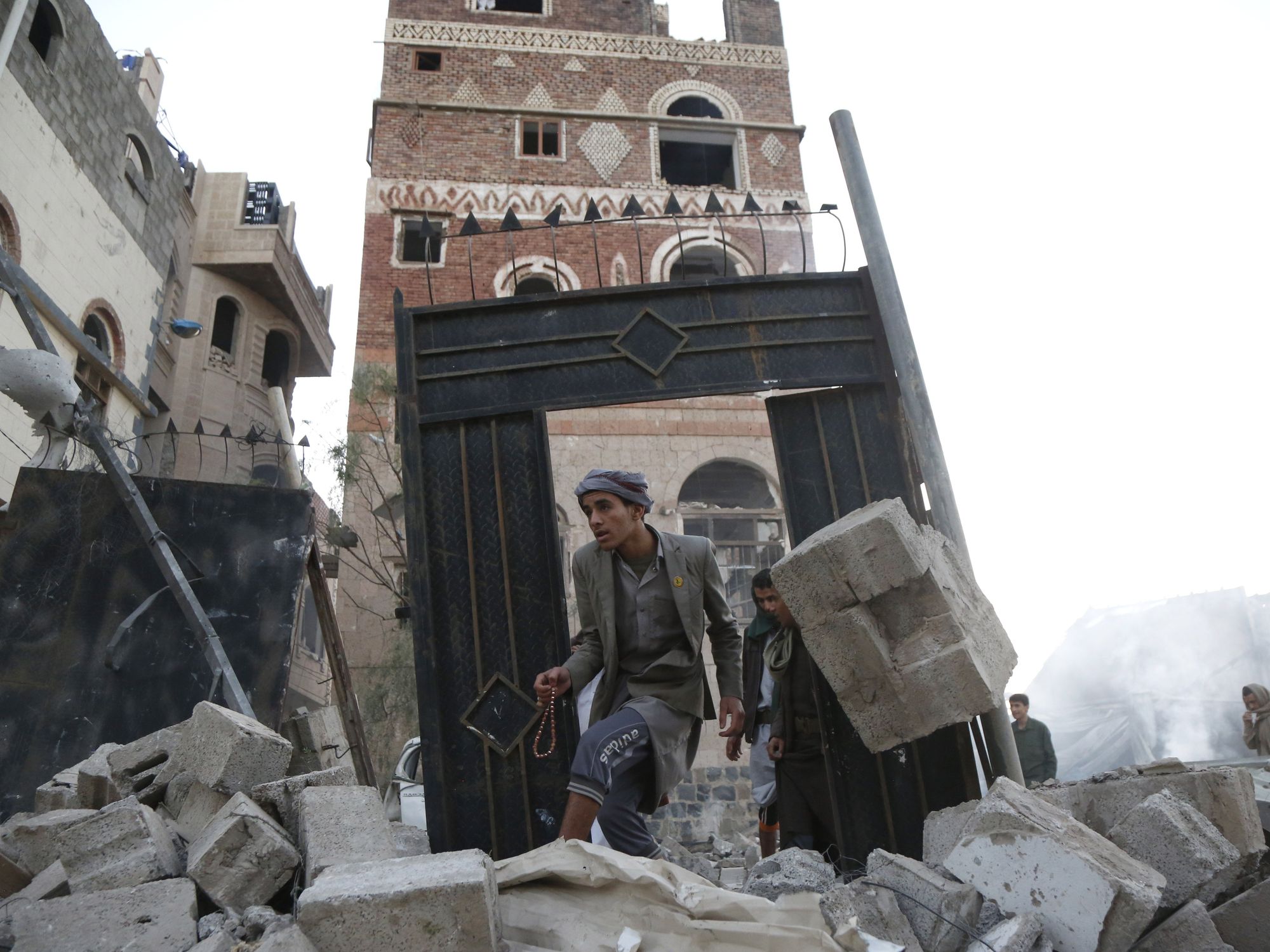 photo of rubble after U.S. airstrikes in Sanaa, Yemen, on March 20, 2025. ​