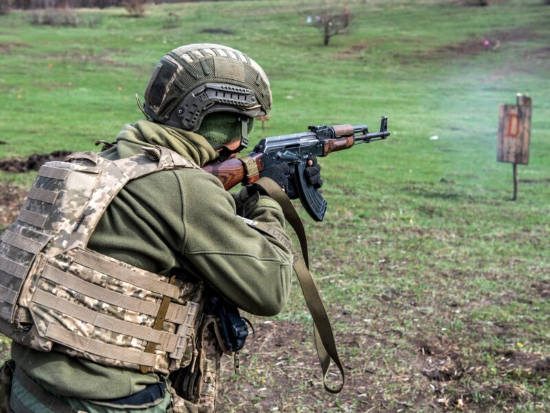 Ukrainian soldiers from the Special Purpose Battalion ''Shkval" at rifle training