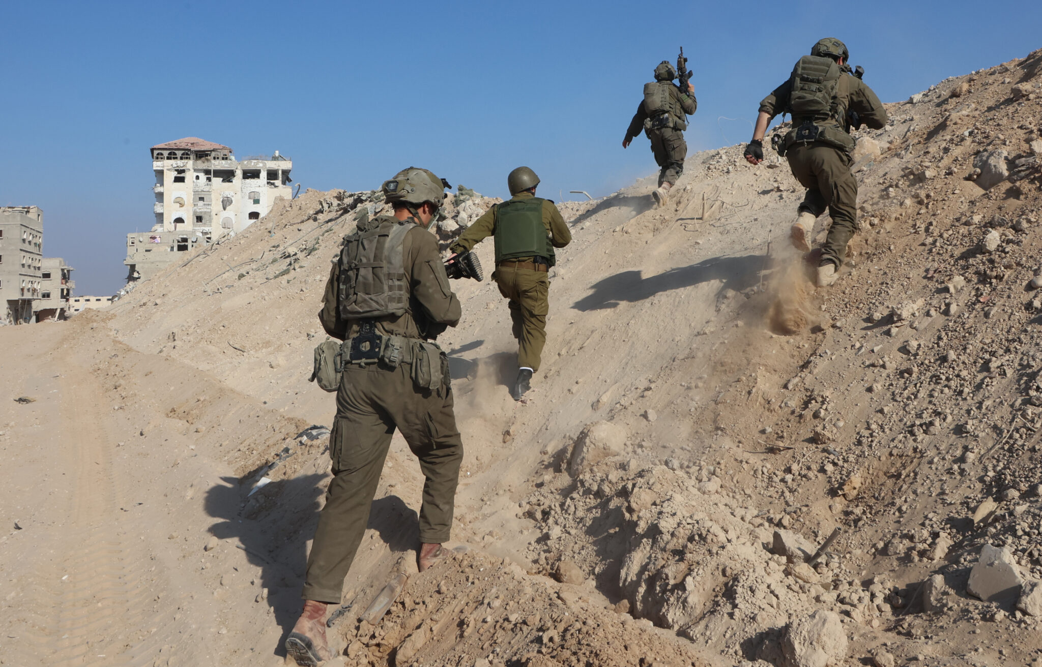 Photo of Israeli soldiers in Gaza.