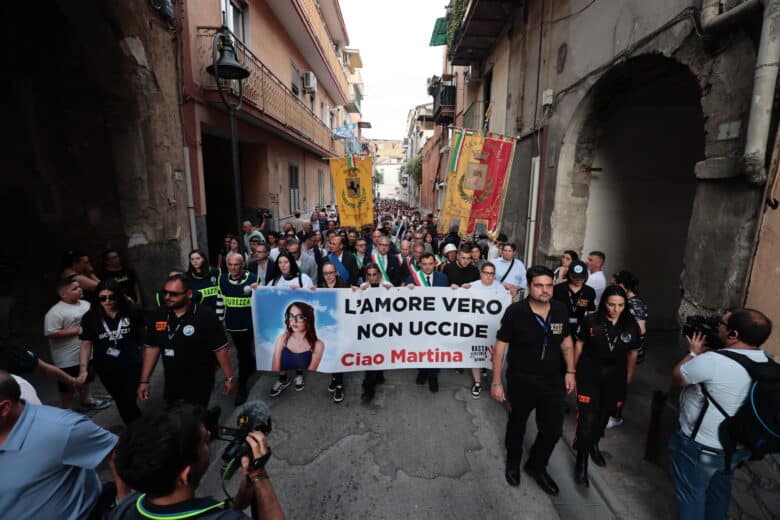 Photo of people demonstrating for Martina Carbonaro.