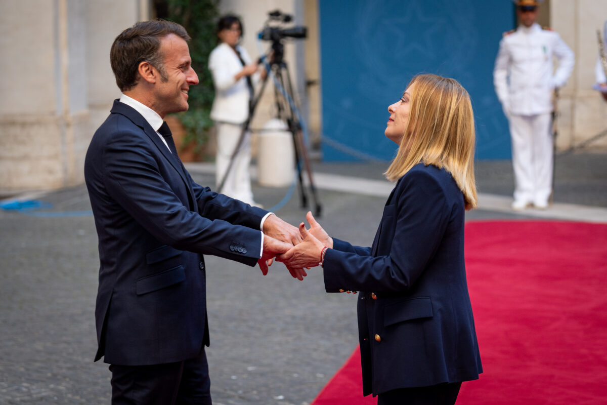Photo of French President Emmanuel Macron visiting Italian Prime Minister Giorgia Meloni