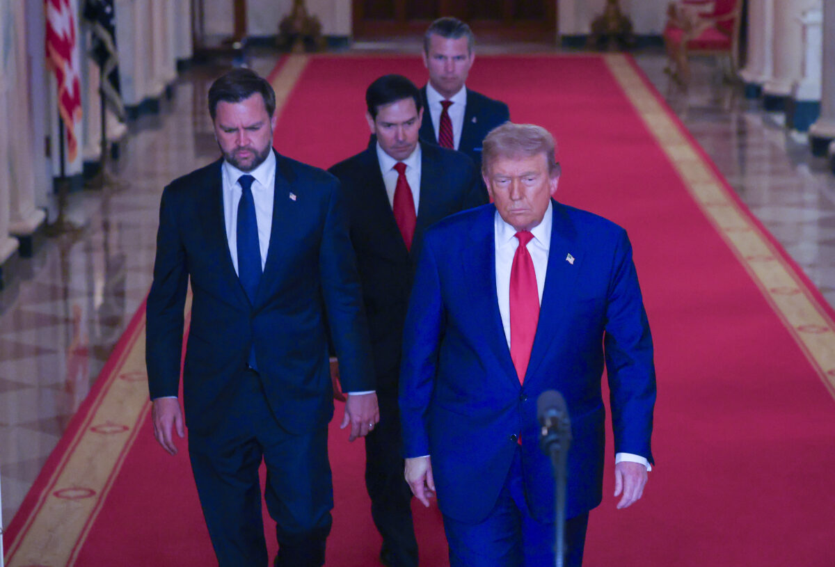 Photo of U.S. President Donald Trump, Vice President JD Vance, US Secretary of State Marco Rubio, and U.S. Secretary of Defense Pete Hegseth