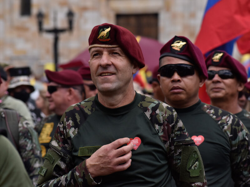 Photo of Colombian military veterans.