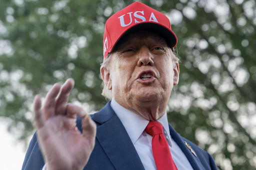 Donald Trump returns to the White House from a naval review in Norfolk on Oct. 5, 2025, Washington, District of Columbia, USA